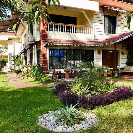 Shanu'S Seaside Inn - A Guesthouse, 100 Metres To Candolim Beach Bagian luar foto