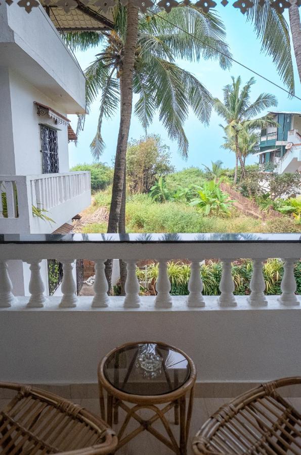 Shanu'S Seaside Inn - A Guesthouse, 100 Metres To Candolim Beach Bagian luar foto