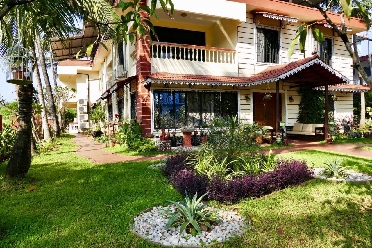 Shanu'S Seaside Inn - A Guesthouse, 100 Metres To Candolim Beach Bagian luar foto