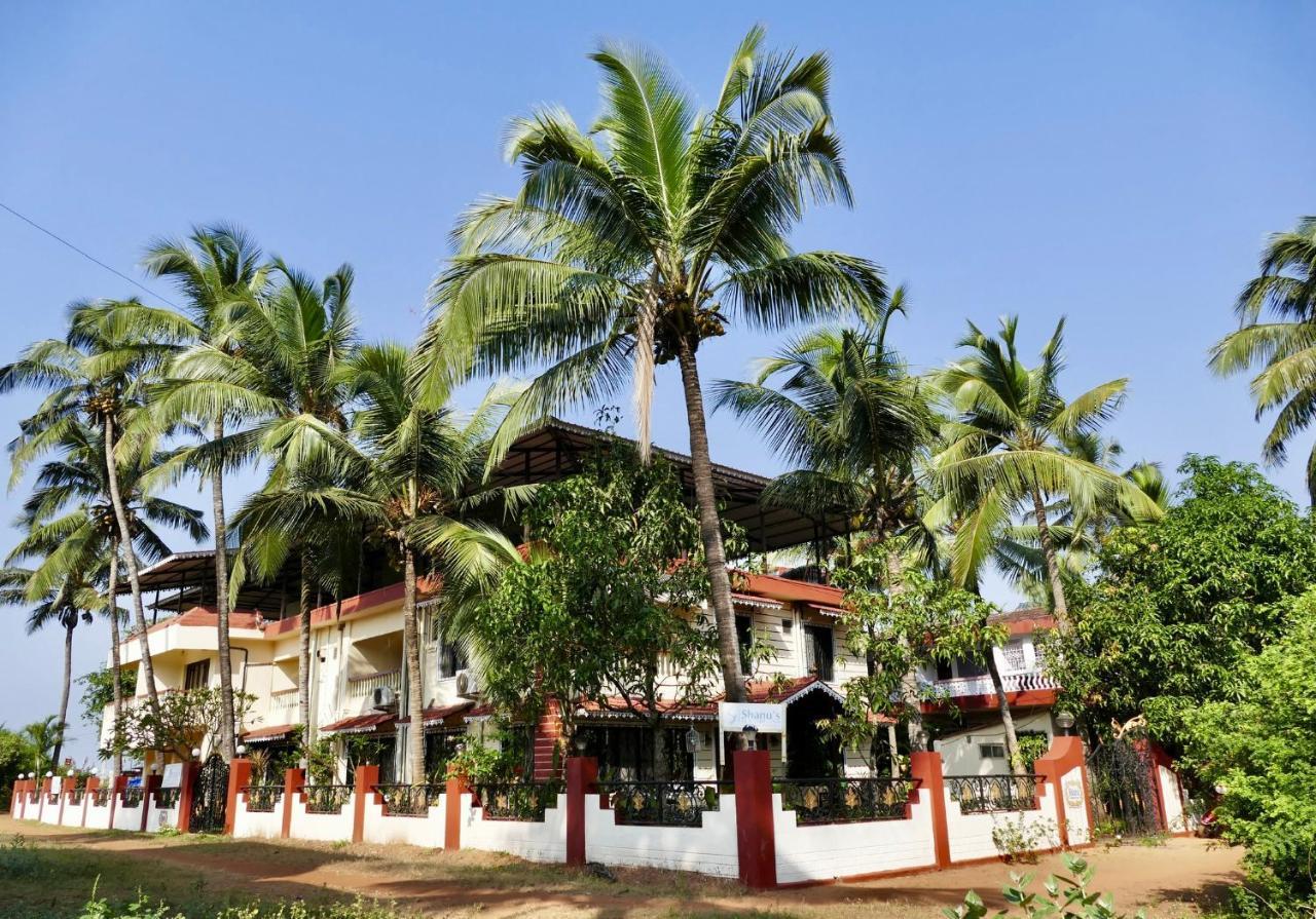Shanu'S Seaside Inn - A Family-Run Guesthouse Just 100 Metres From Candolim Beach Bagian luar foto
