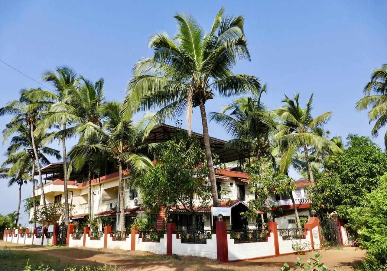 Shanu'S Seaside Inn - A Guesthouse, 100 Metres To Candolim Beach Bagian luar foto