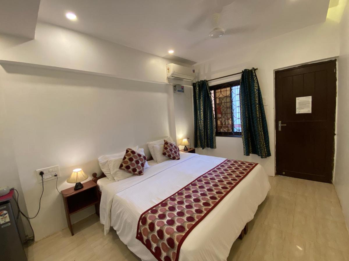 Shanu'S Seaside Inn - A Guesthouse, 100 Metres To Candolim Beach Bagian luar foto