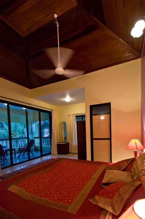 Shanu'S Seaside Inn - A Family-Run Guesthouse Just 100 Metres From Candolim Beach Bagian luar foto